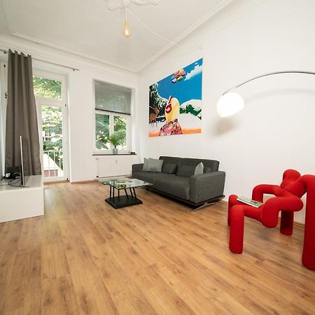 White 60 Qm Apartment - Zentral - Balkon - Messe Дюссельдорф Екстер'єр фото