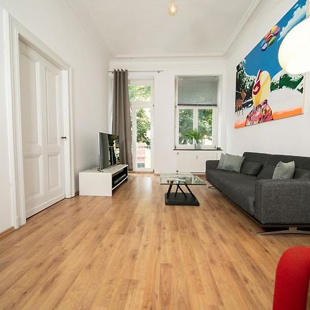 White 60 Qm Apartment - Zentral - Balkon - Messe Дюссельдорф Екстер'єр фото