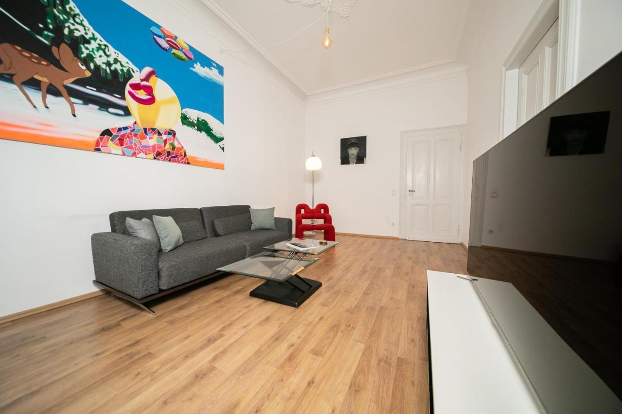 White 60 Qm Apartment - Zentral - Balkon - Messe Дюссельдорф Екстер'єр фото